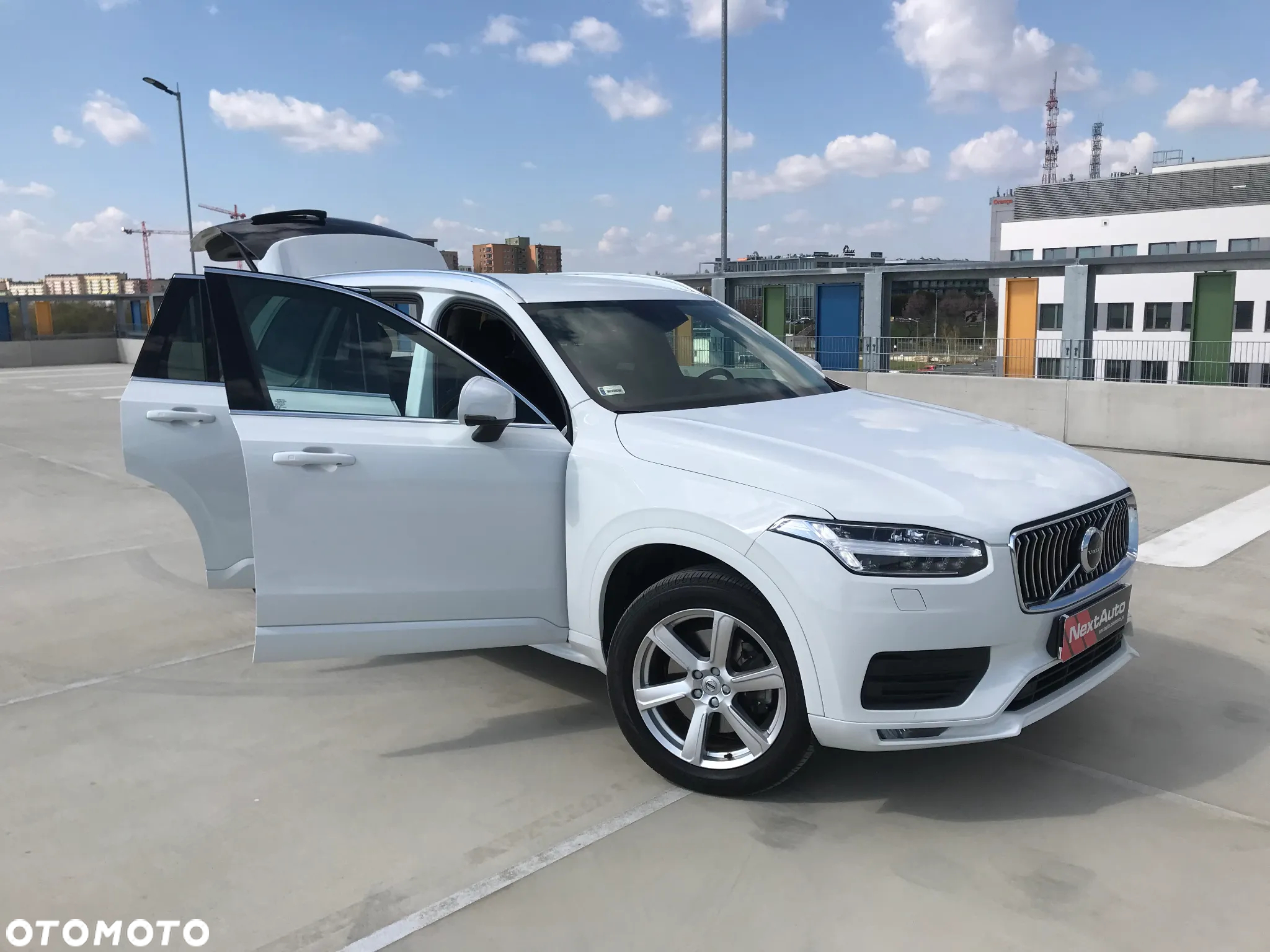 Volvo XC 90 - 9