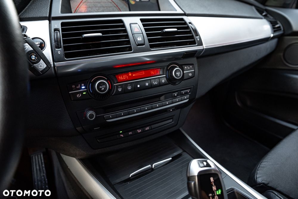 BMW X5 xDrive35d - 31