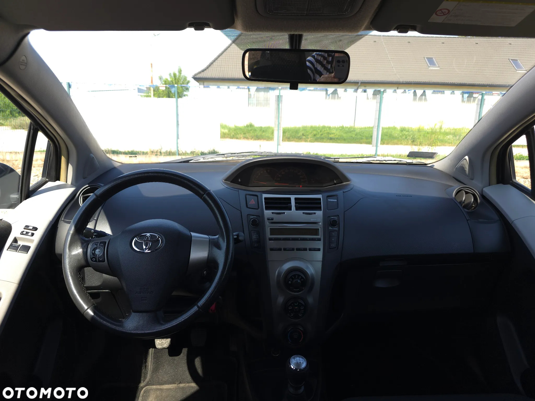 Toyota Yaris 1.33 Premium - 31