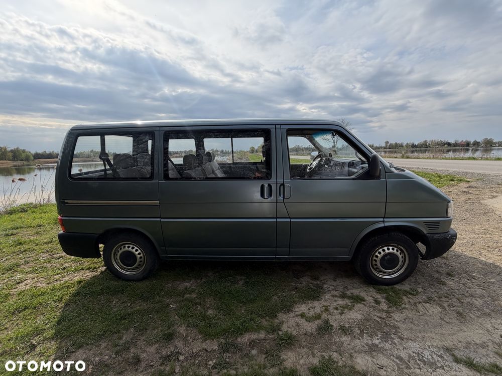 Volkswagen Transporter - 2