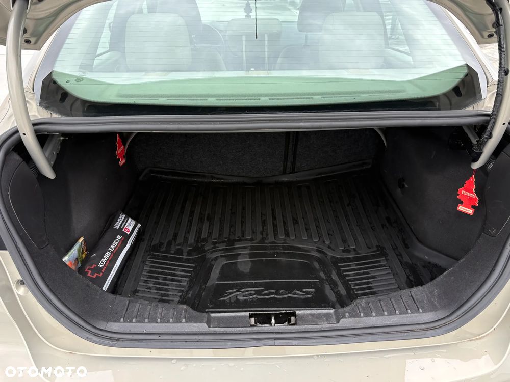 Ford Focus - 9