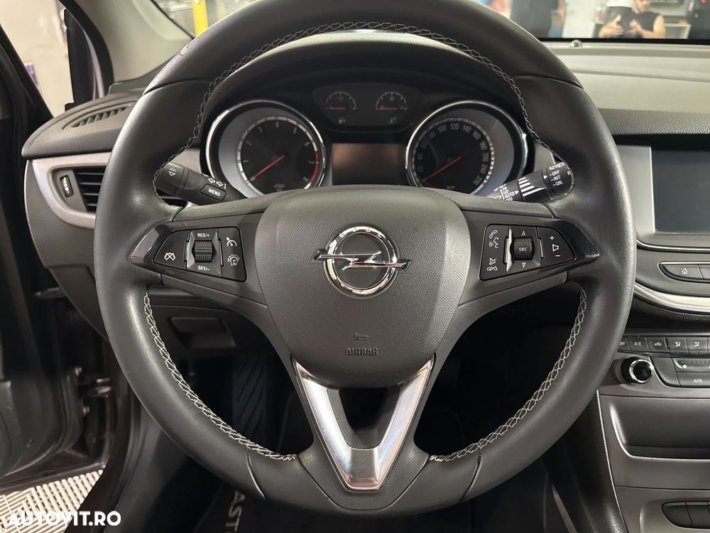 Opel Astra - 16