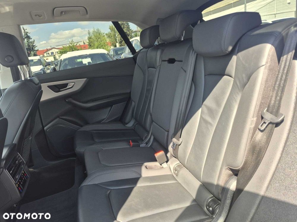 Audi Q8 45 TDI mHEV Quattro Tiptronic - 32