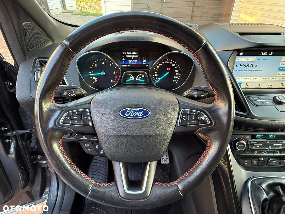 Ford Kuga 2.0 TDCi 4x4 ST-Line - 19