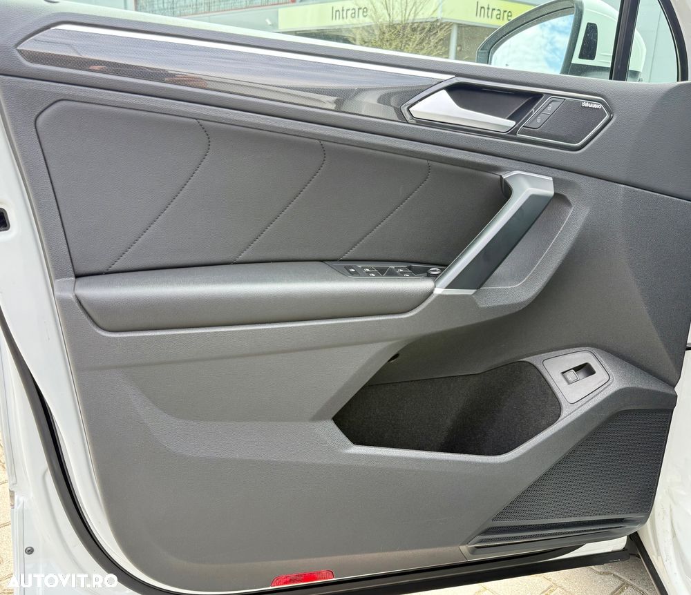 Volkswagen Tiguan 2.0 TDI 4Mot DSG Highline - 11
