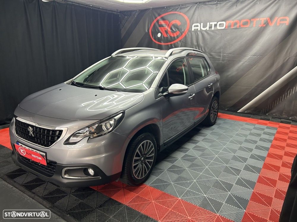 Peugeot 2008 1.2 PureTech Allure - 4