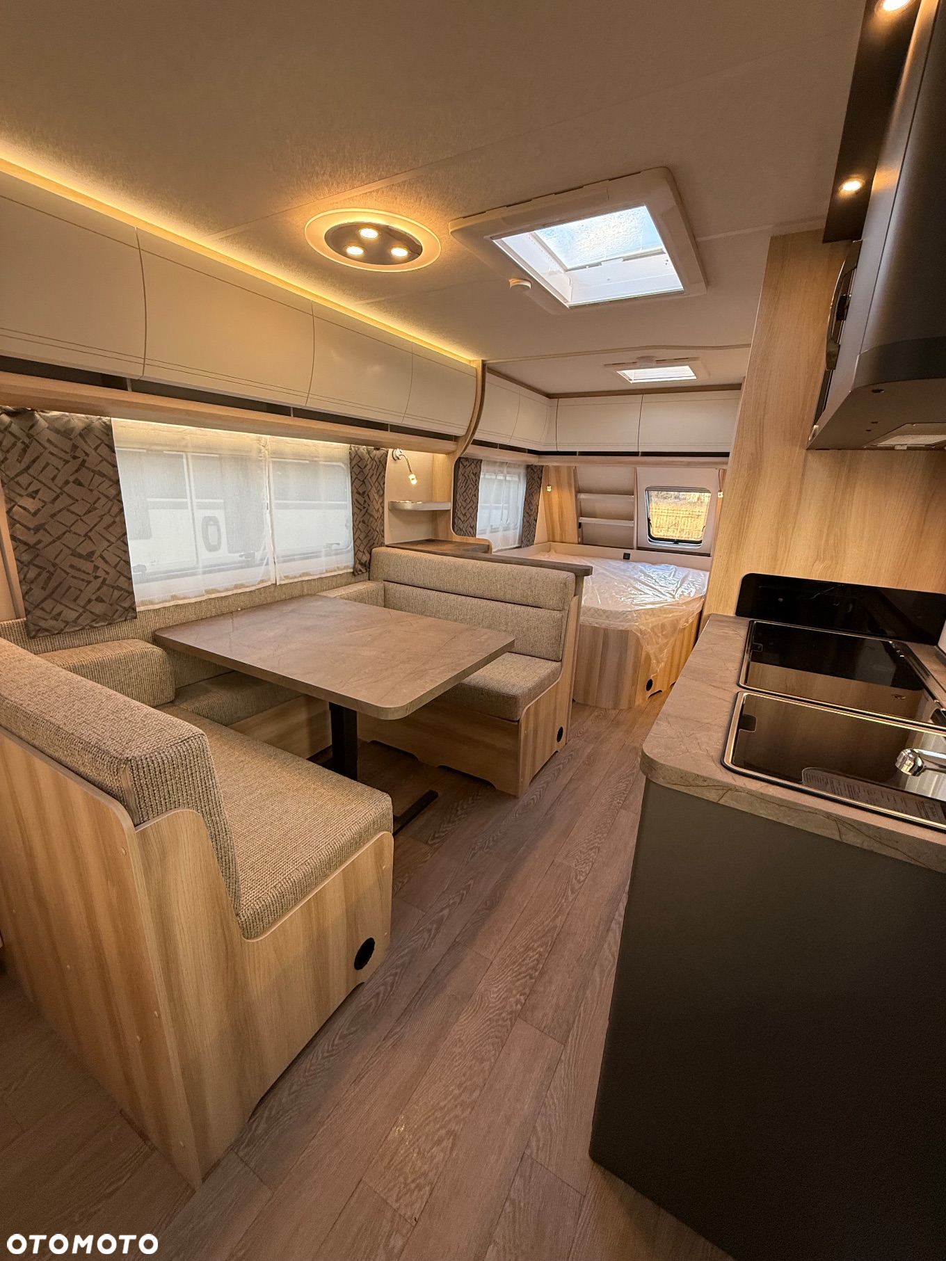 Hobby 560 KMFe De Luxe - 8