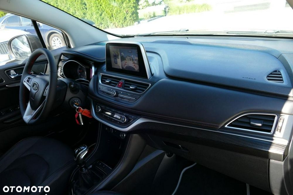 Volkswagen T-Roc - 26