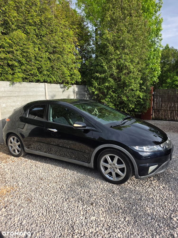 Honda Civic 1.8i-VTEC Sport - 2