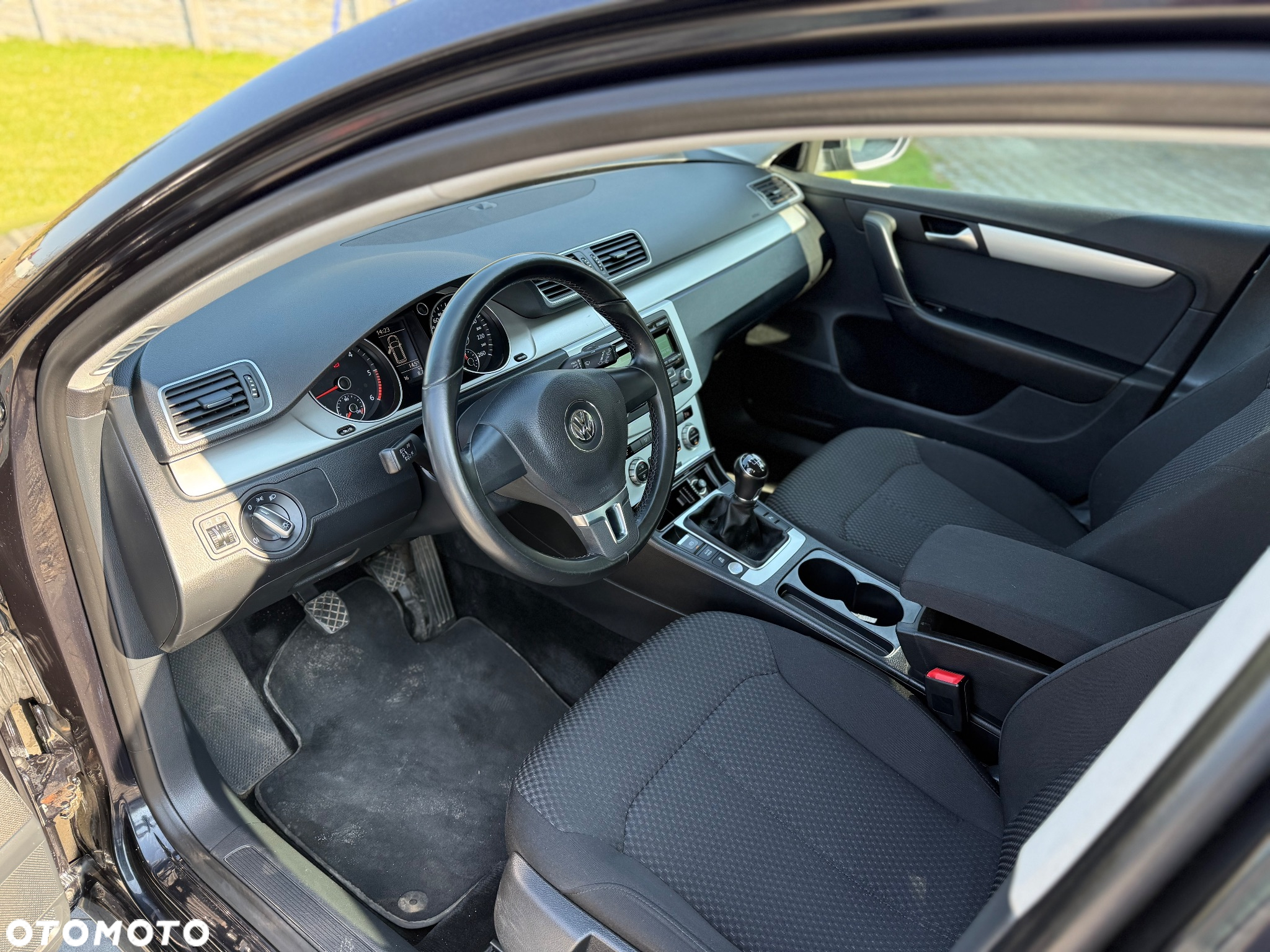 Volkswagen Passat Variant 1.6 TDI BlueMotion - 9