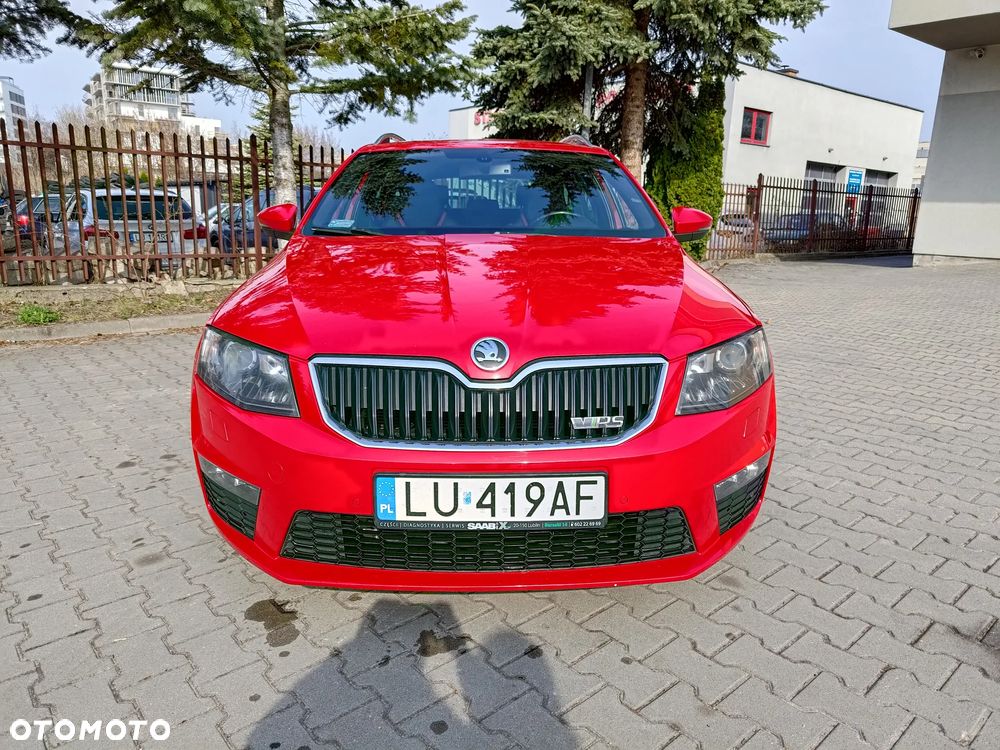 Skoda Octavia 2.0 TDI RS DSG - 2