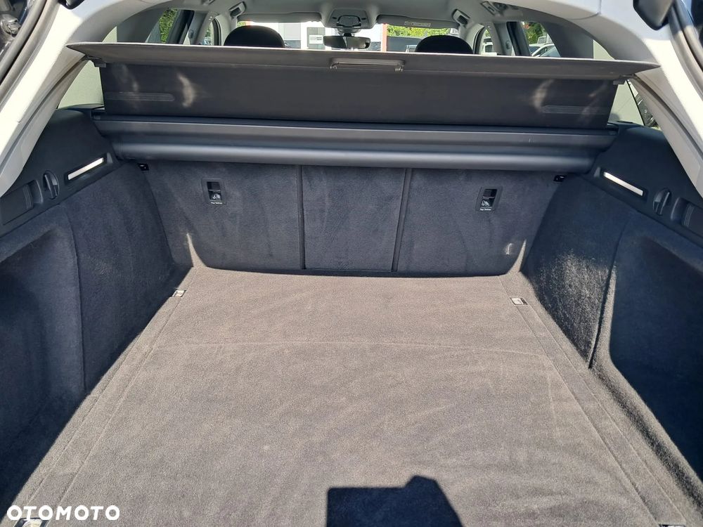 Audi A4 Avant 35 TFSI mHEV S tronic - 11