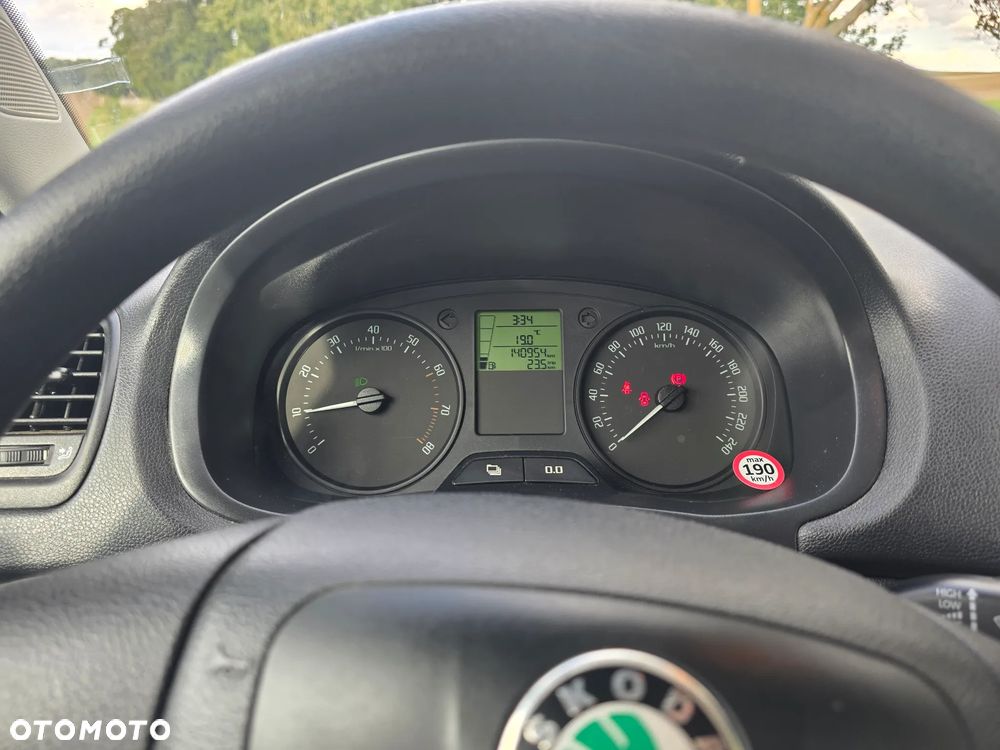 Skoda Fabia 1.2 HTP COOL EDITION - 17