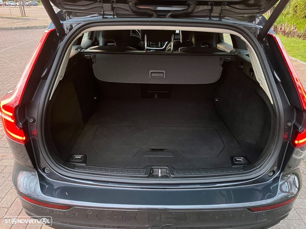 Volvo V60 2.0 D3 Momentum Plus Geartronic - 31