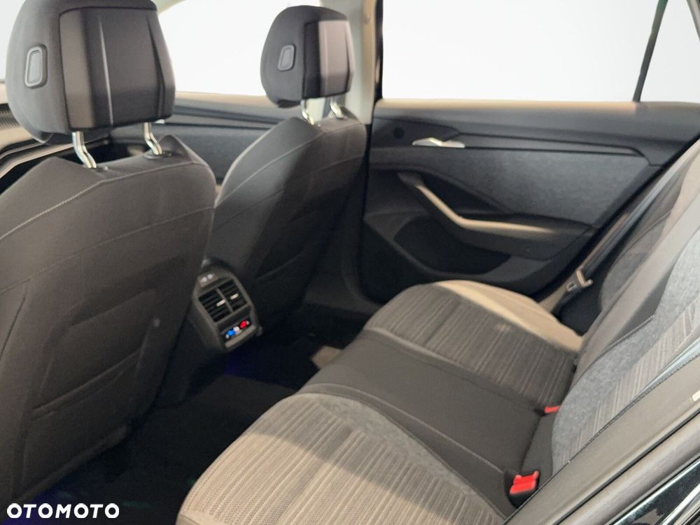 Skoda Superb 1.5 TSI mHEV Selection DSG - 15