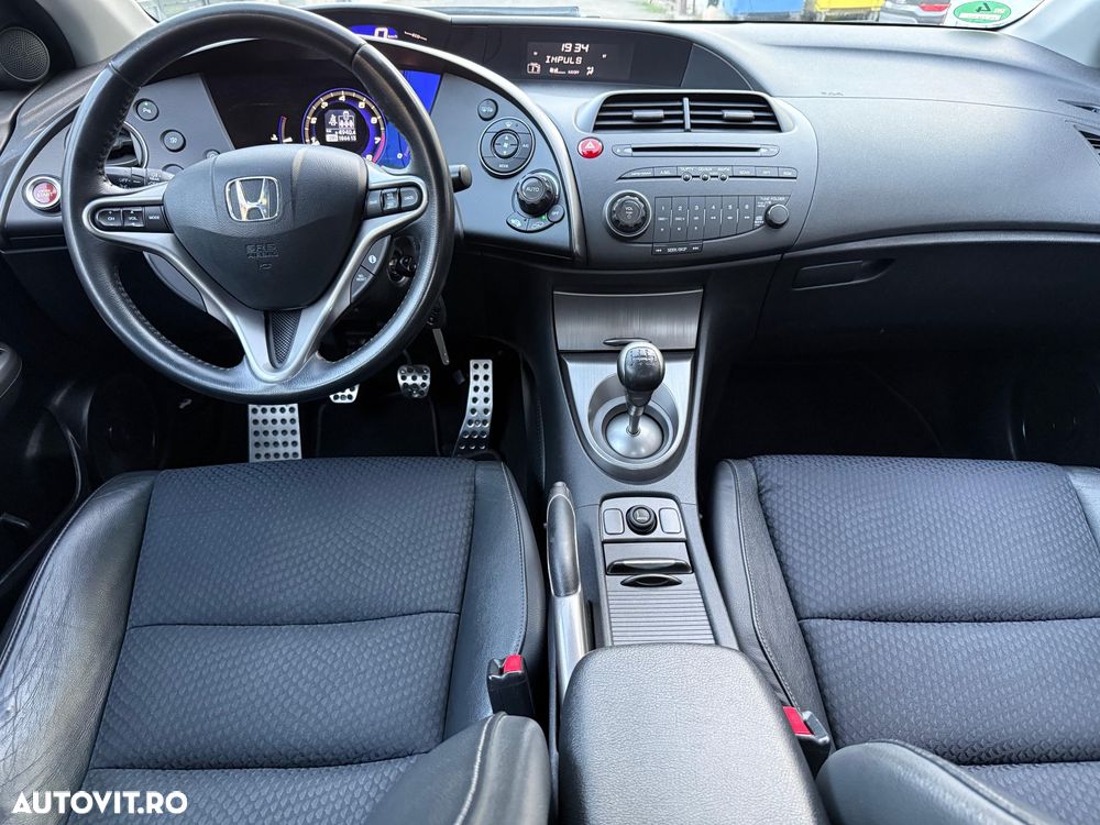Honda Civic 1.8i-VTEC Sport - 13