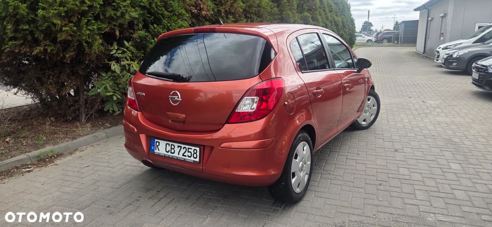 Opel Corsa 1.4 16V Innovation - 13