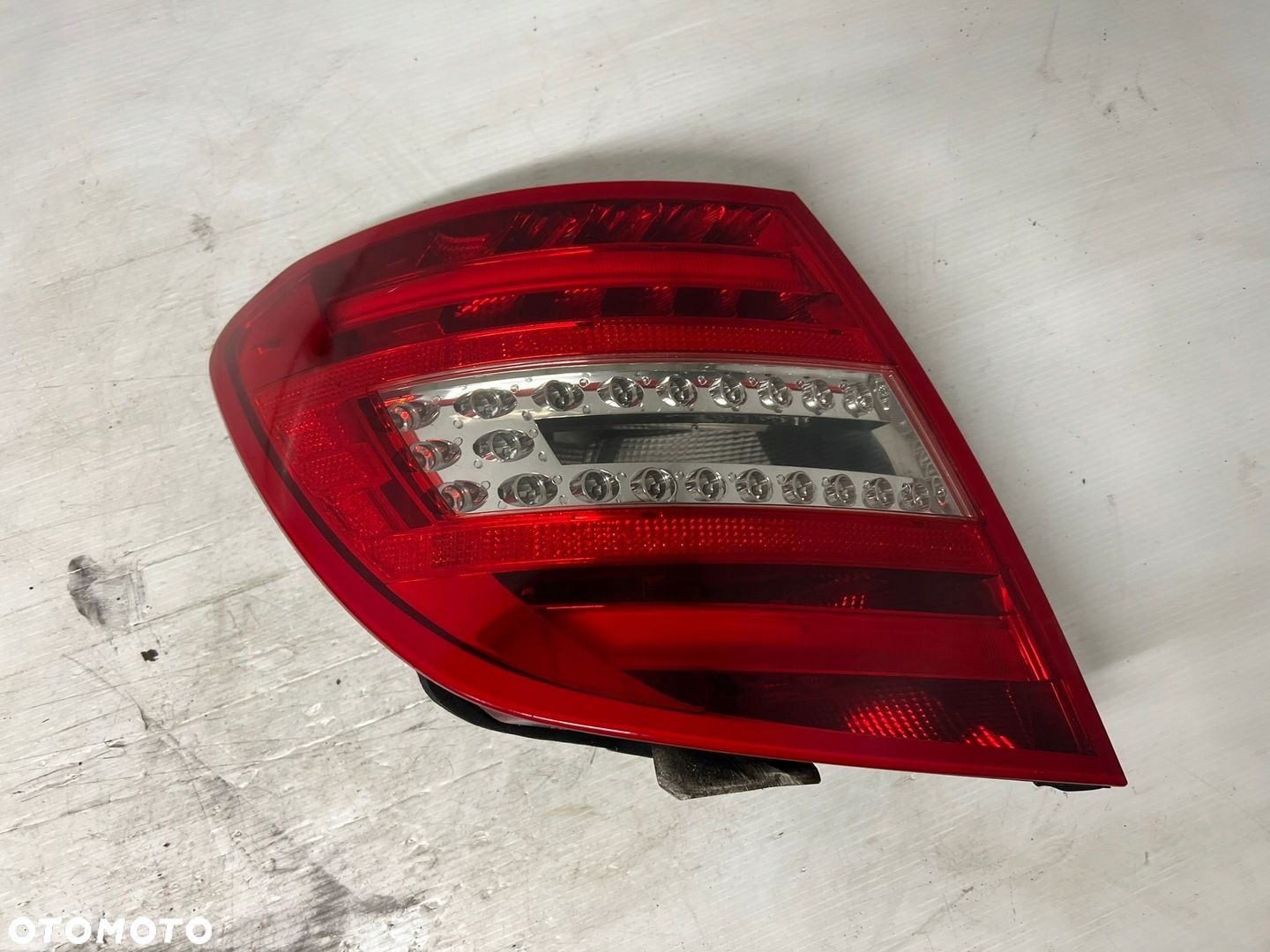 MERCEDES C-KLASA W204 LIFT LED LAMPA LEWY TYŁ LEWA TYLNA A2048206264 - 1
