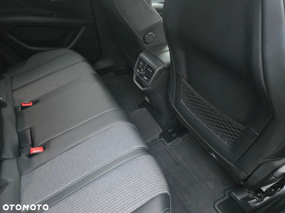 Peugeot 3008 1.2 PureTech Allure Pack S&S EAT8 - 9