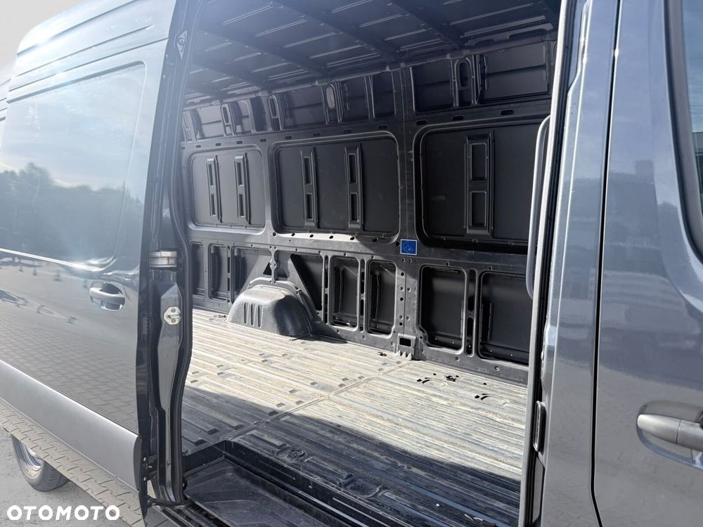 Mercedes-Benz Sprinter 319 CDI KA OM654 długi SELECT - 15
