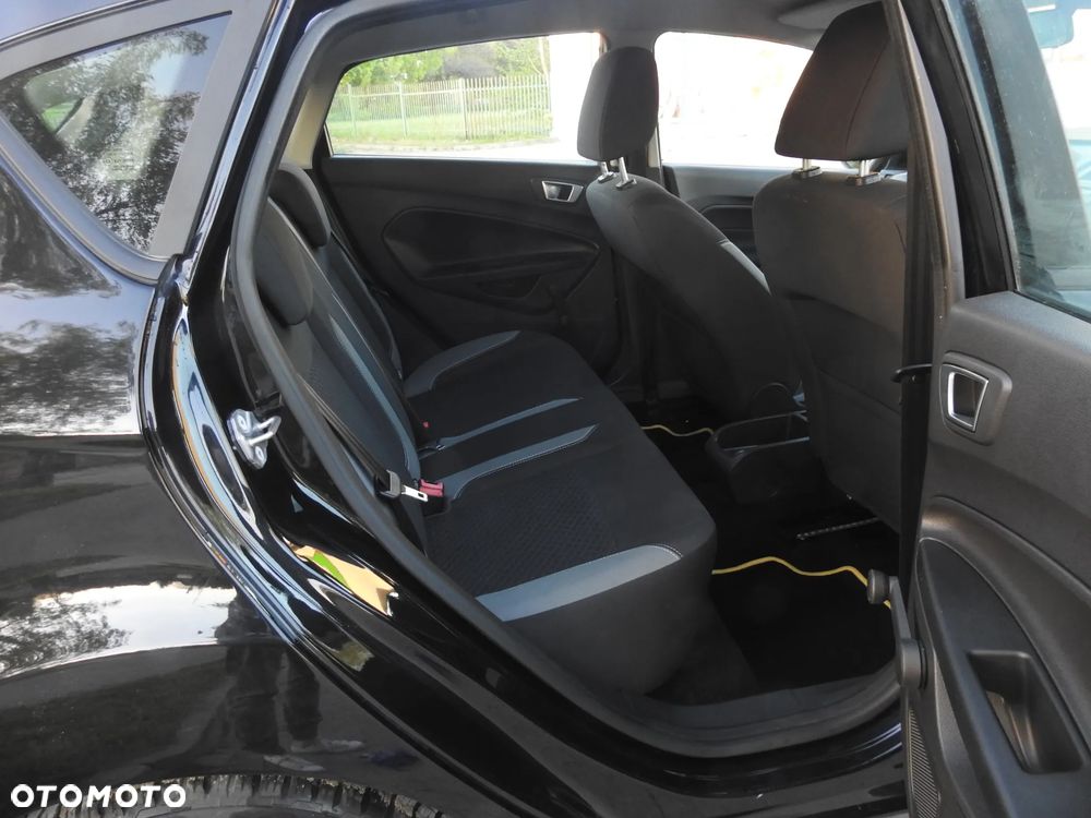 Ford Fiesta - 13