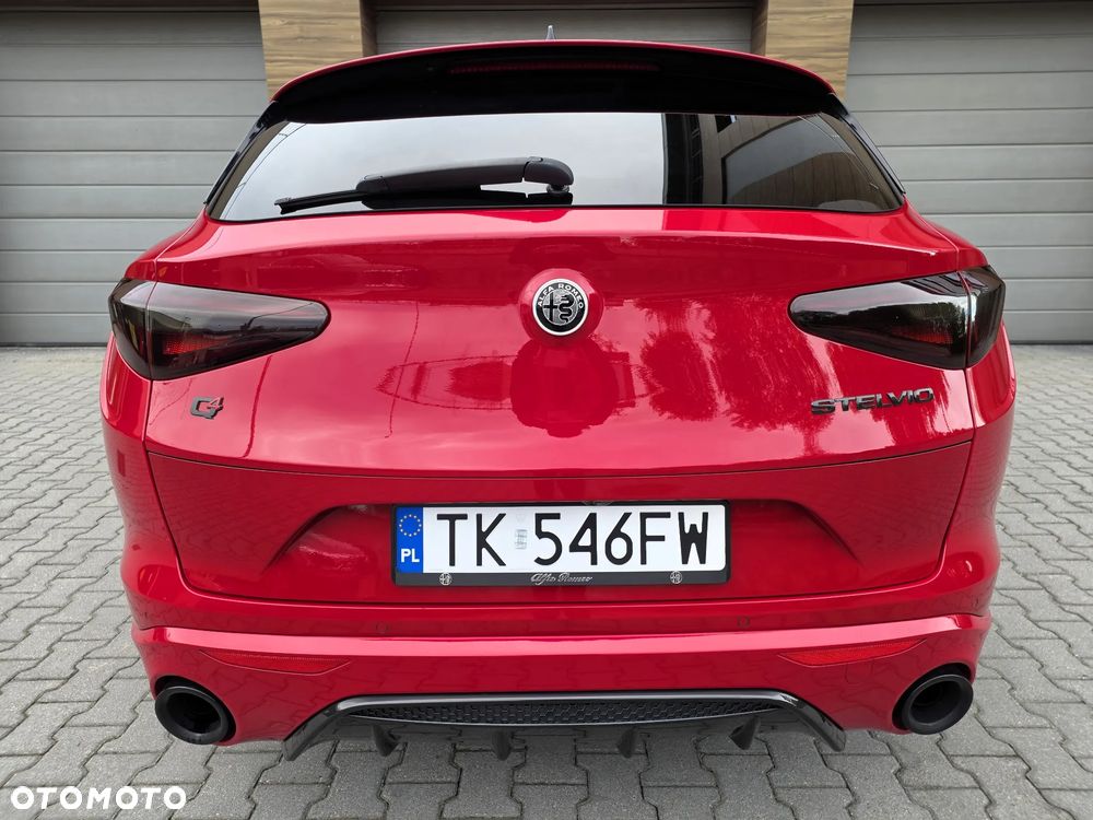 Alfa Romeo Stelvio 2.0 Turbo 16V AT8-Q4 First Edition - 16