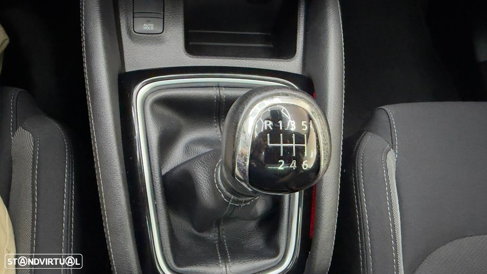 Nissan Qashqai 1.6 dCi Tekna Premium - 26
