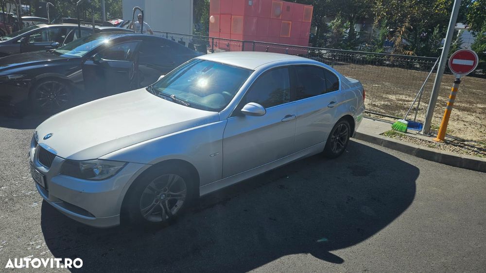 BMW Seria 3 325i - 2