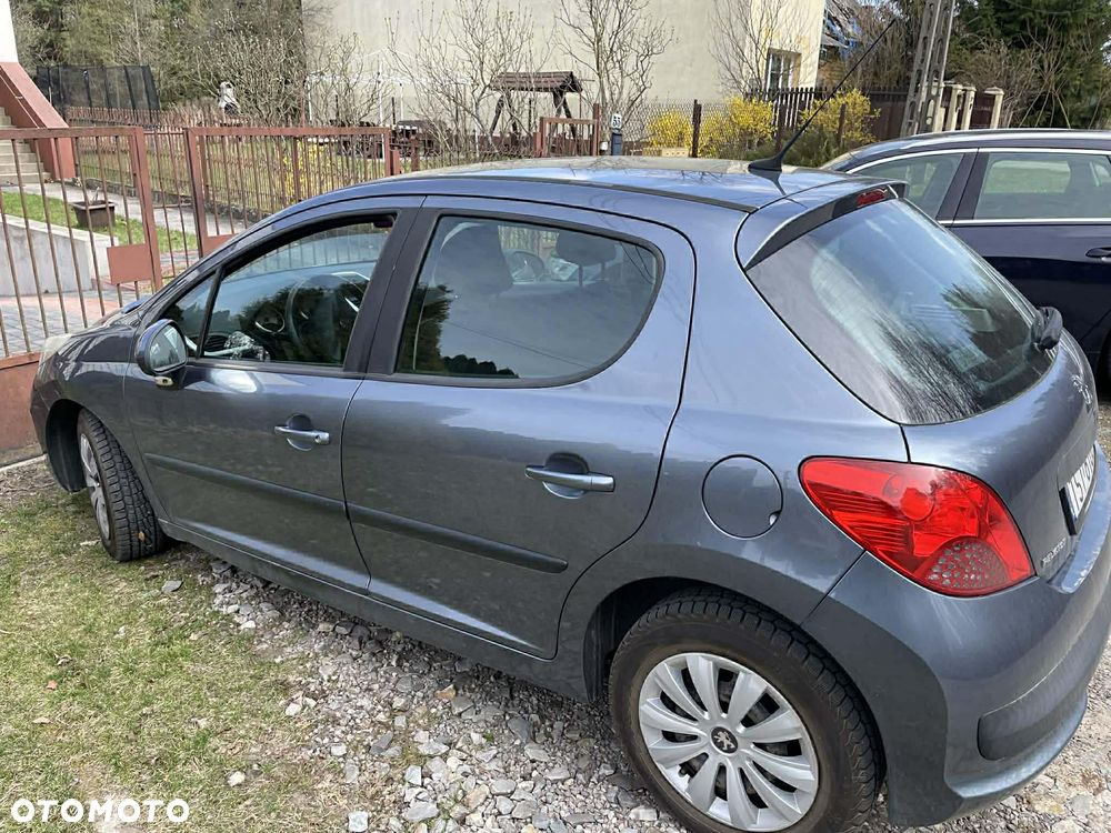 Peugeot 207 - 4