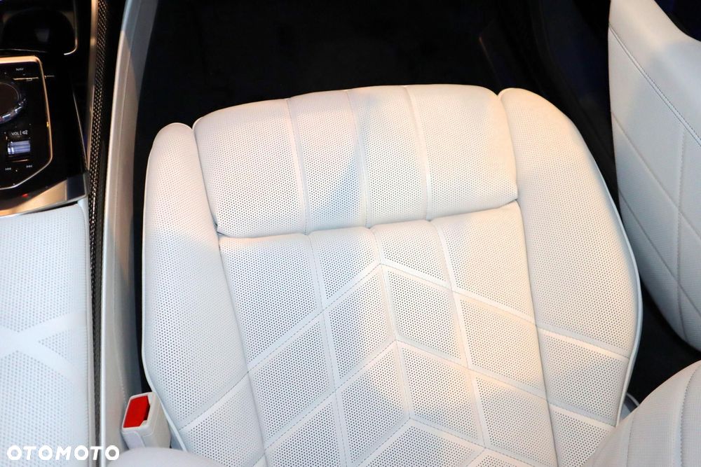 BMW Seria 7 - 19