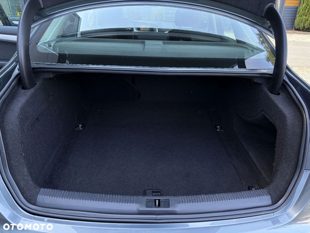 Audi A4 Limousine 2.0 TDI DPF Ambition - 35