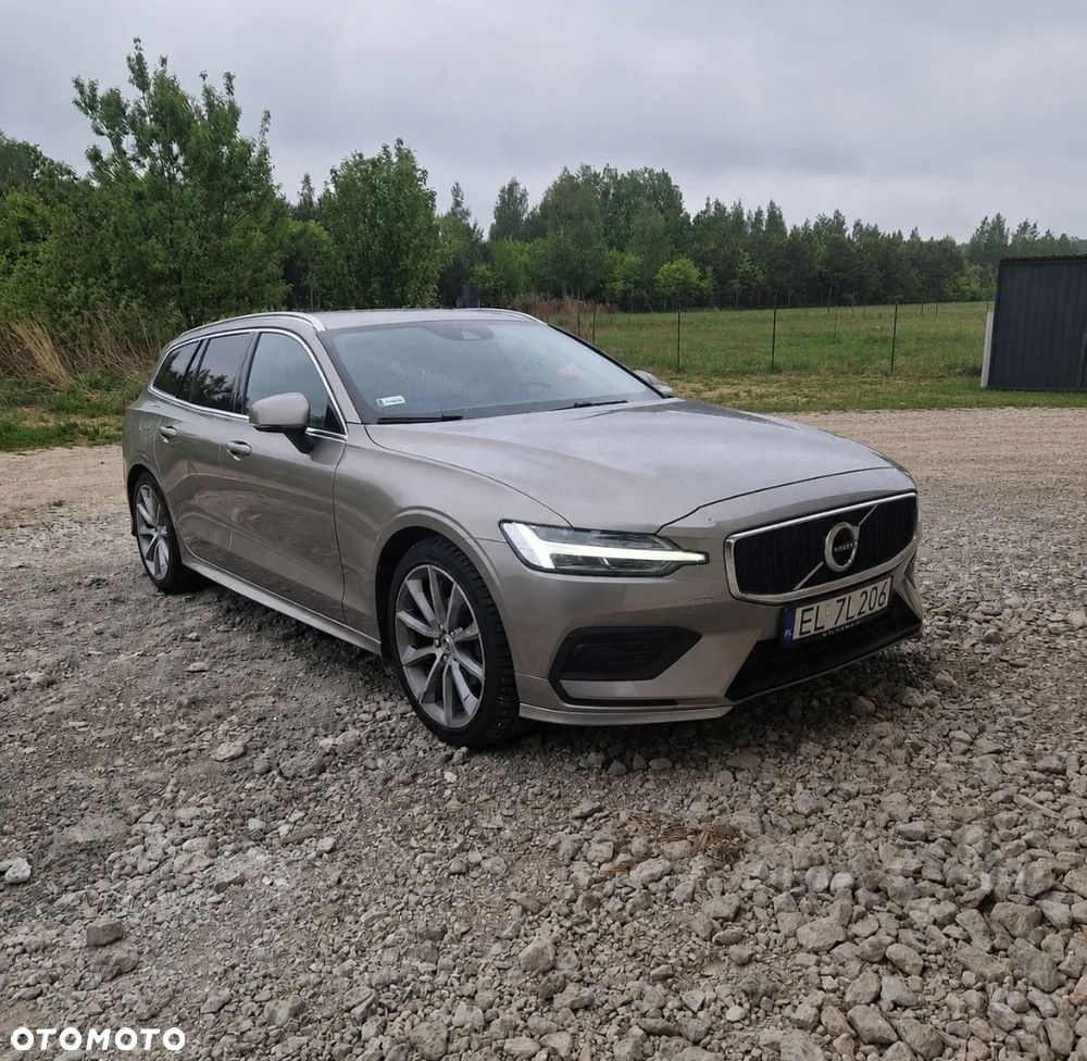 Volvo V60 D4 AWD Momentum Pro - 1