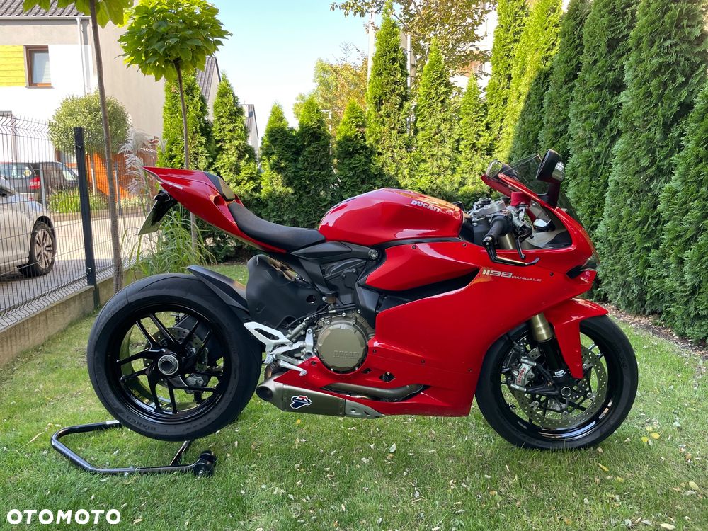 Ducati 1199 Panigale - 2