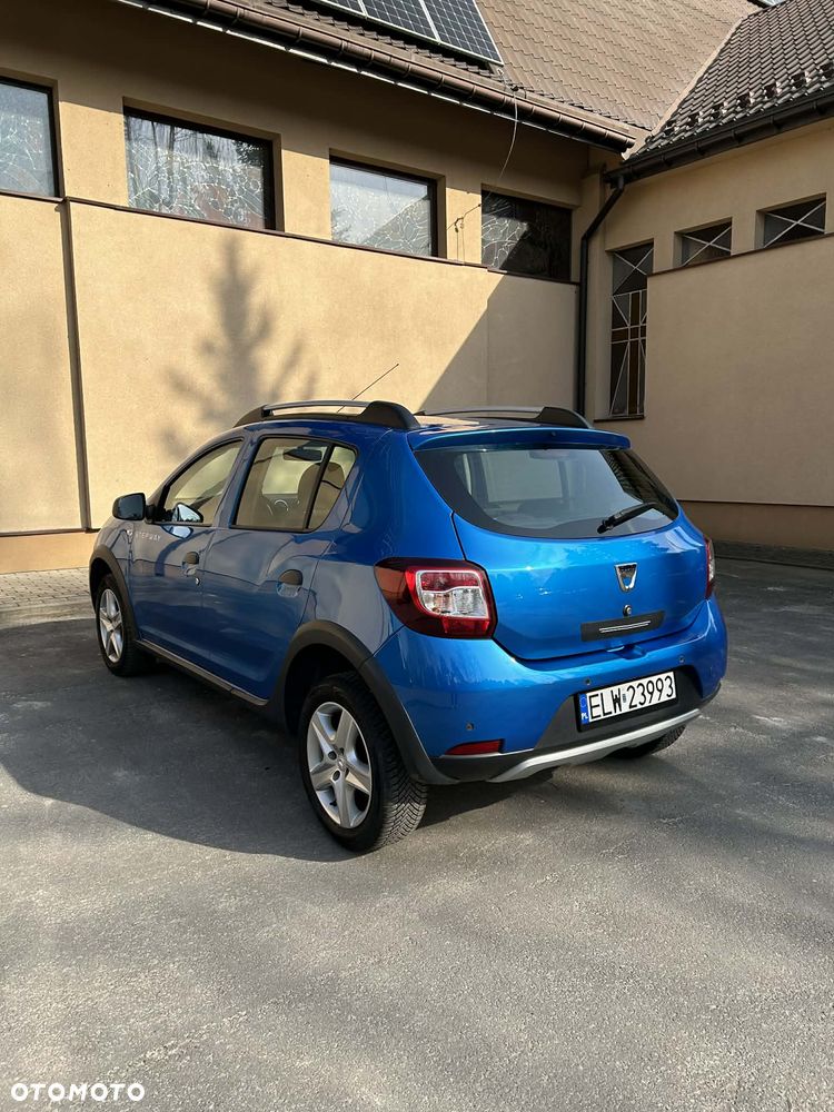 Dacia Sandero - 4