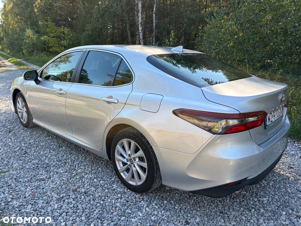 Toyota Camry 2.5 Hybrid Executive CVT - 10