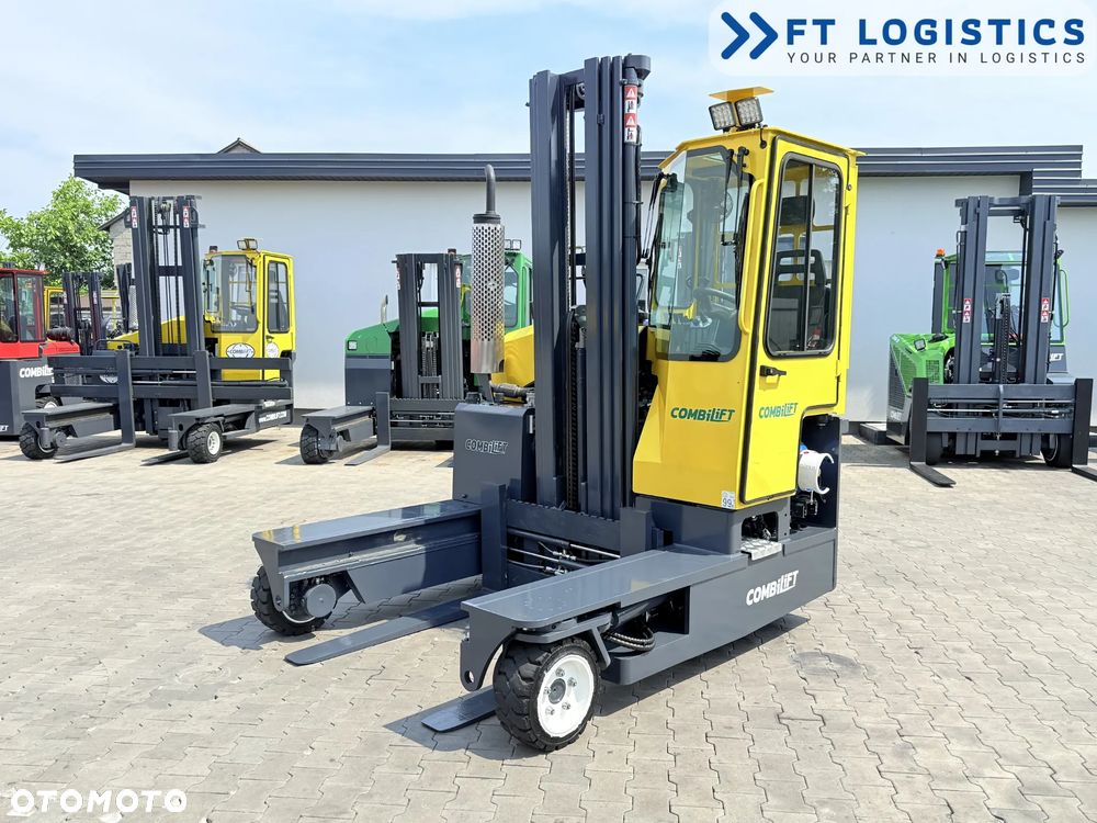 Combilift WÓZEK CZTEROKIERUNKOWY - WIELOKIERUNKOWY | COMBILIFT C3000 | GAS | TRIPLEX 6400MM | JEDYNE 953 MOTOGODZINY | POZYCJONER WIDEŁ | WOLNY SKOK | NOWE OPONY | PO SERWISIE | STAN IDEALNY - 2