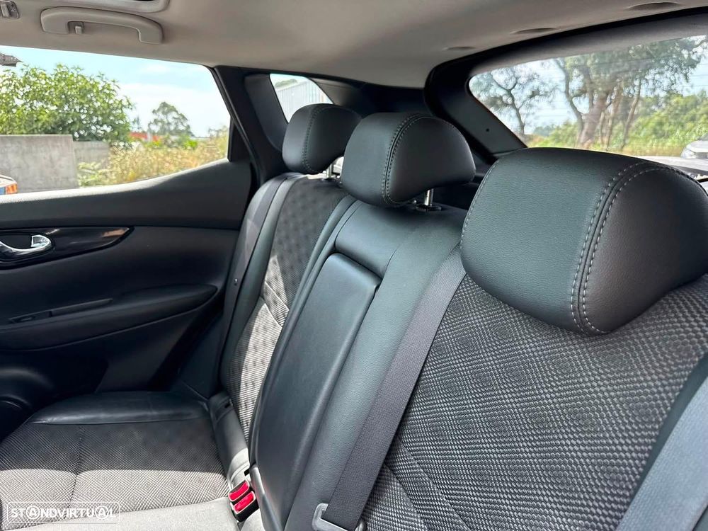 Nissan Qashqai 1.6 dCi 360 Xtronic - 14