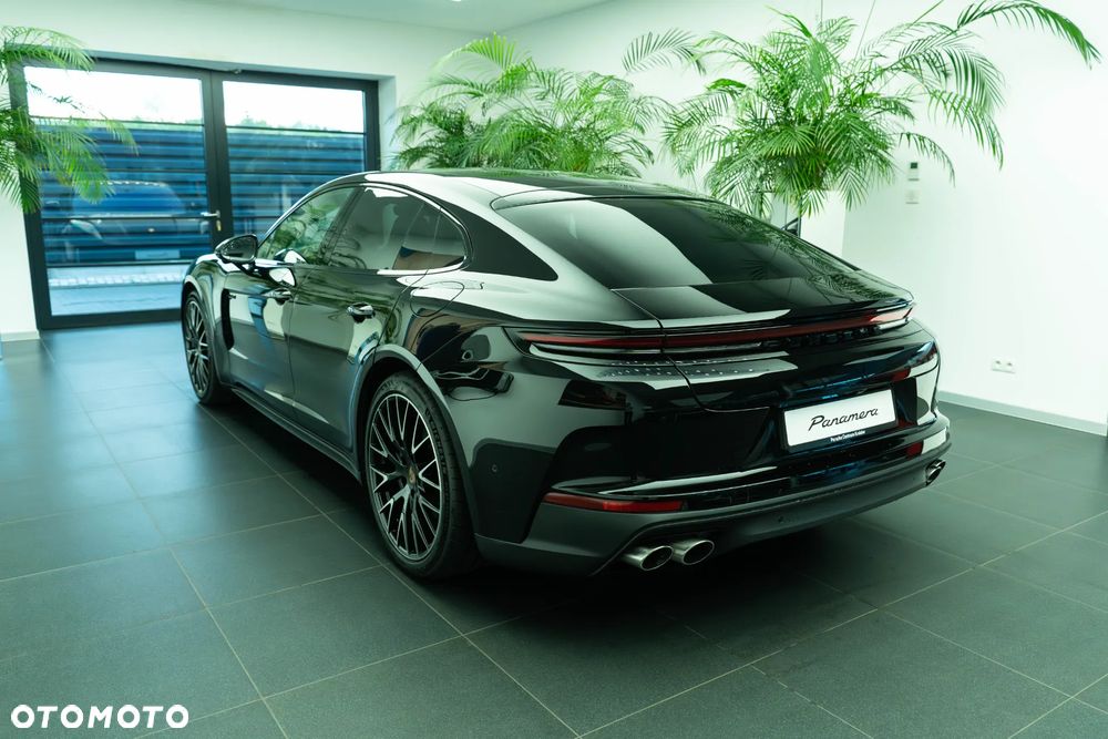 Porsche Panamera 4 E-Hybrid PHEV - 3