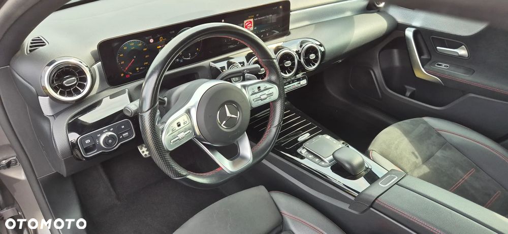 Mercedes-Benz Klasa A 180 d AMG Line 8G-DCT - 10