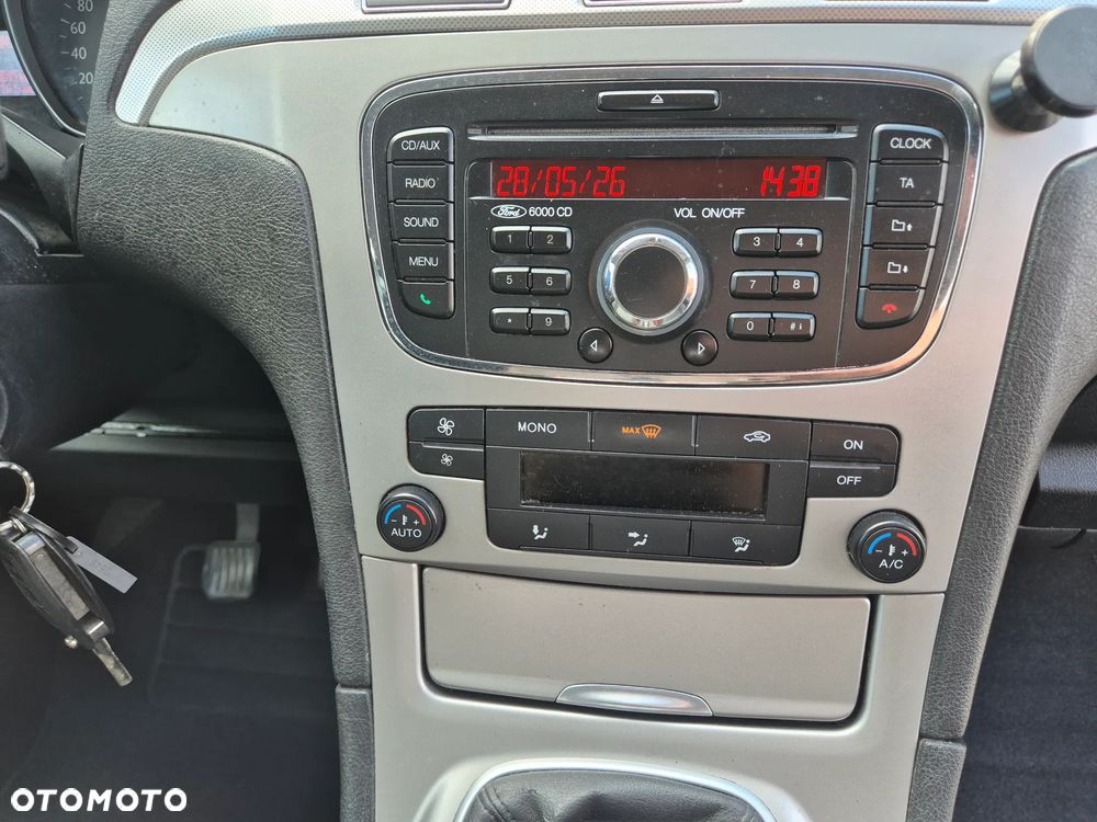 Ford Galaxy 2.0 TDCi Trend - 14