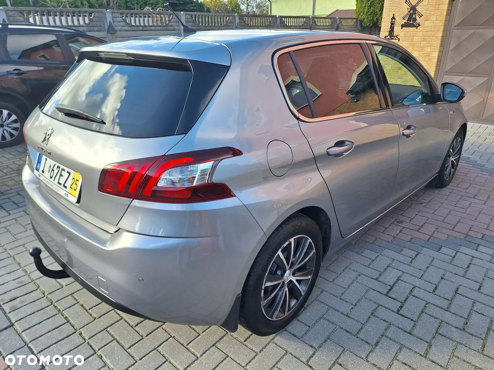 Peugeot 308 1.6 BlueHDi Allure S&S - 9