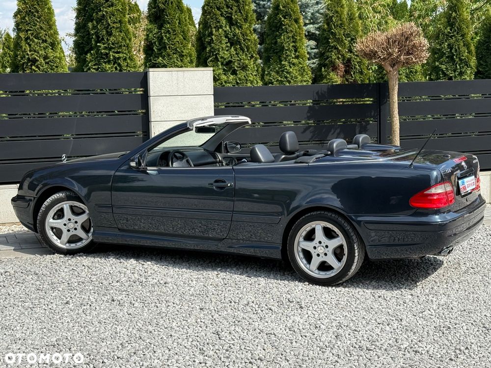 Mercedes-Benz CLK - 10
