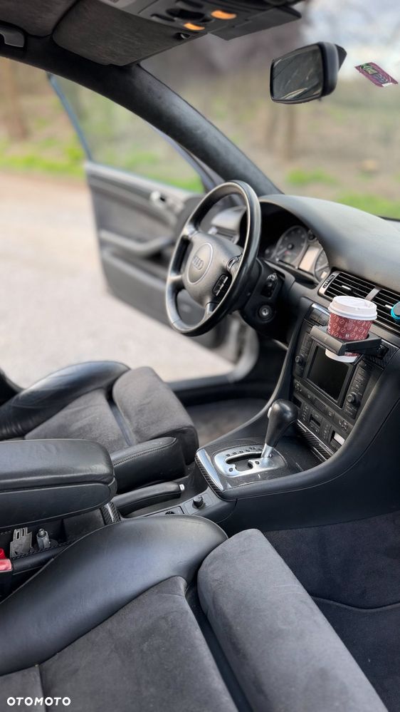 Audi S6 Avant 4.2 quattro - 26