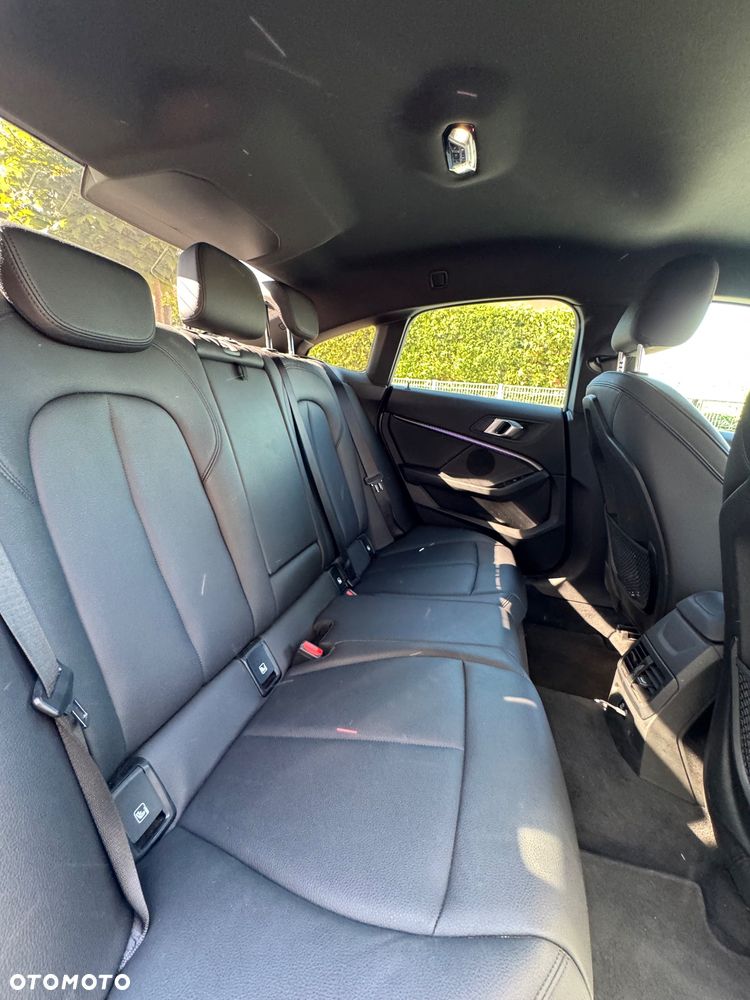 BMW Seria 2 218i M Sport - 22