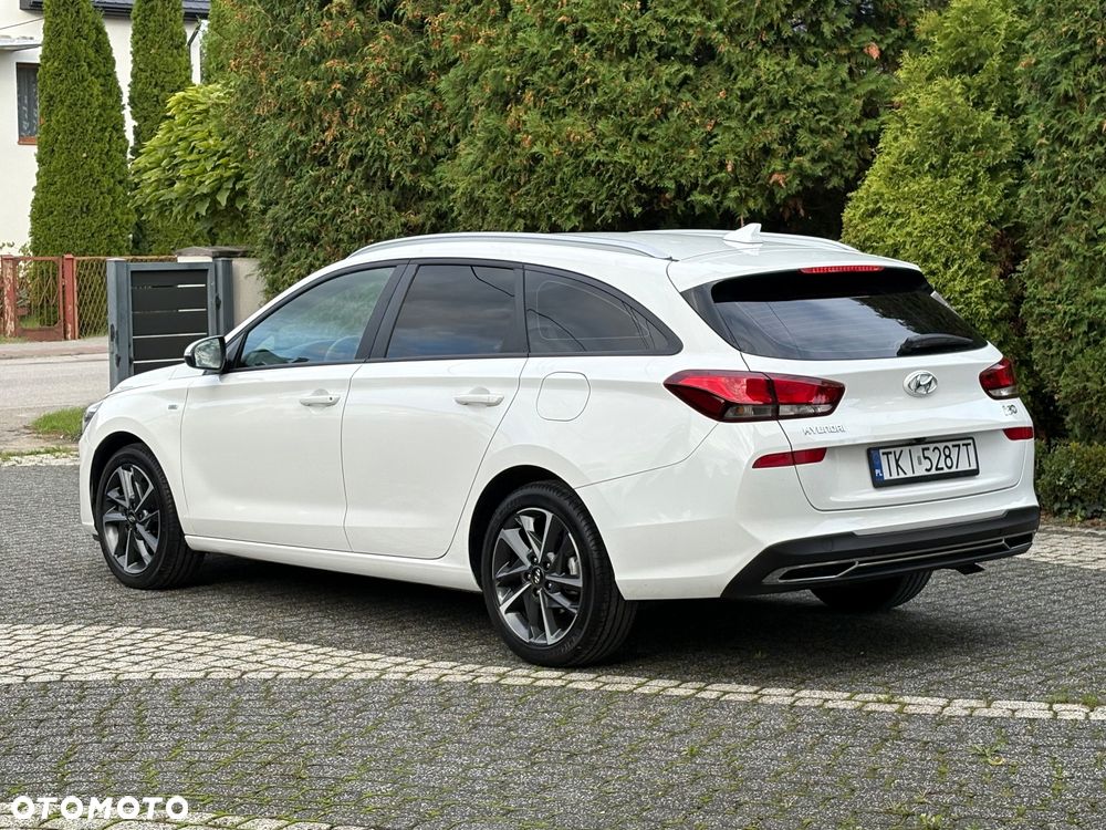 Hyundai i30 Kombi 1.5 T-GDI 48V-Hybrid Prime - 10
