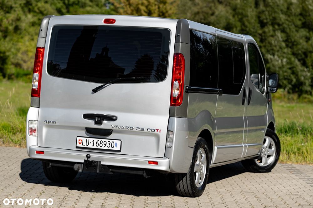 Opel Vivaro - 13