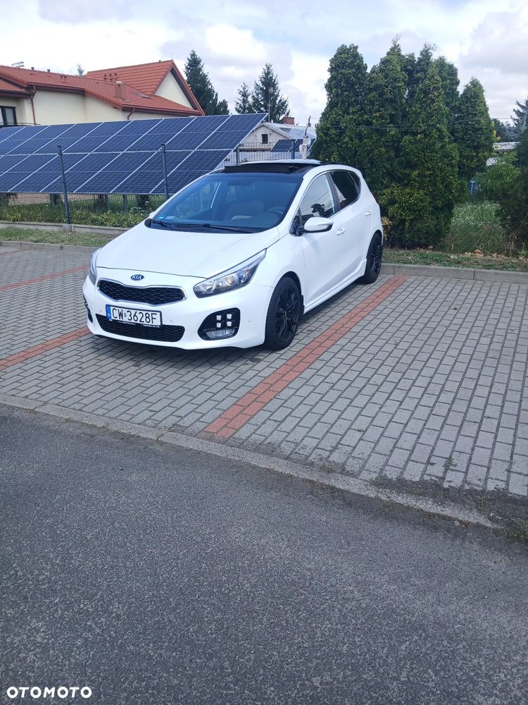 Kia Ceed 1.6 CRDi GT Line - 1