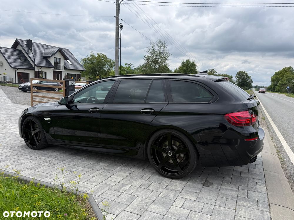 BMW Seria 5 525d Sport-Aut Luxury Line - 35