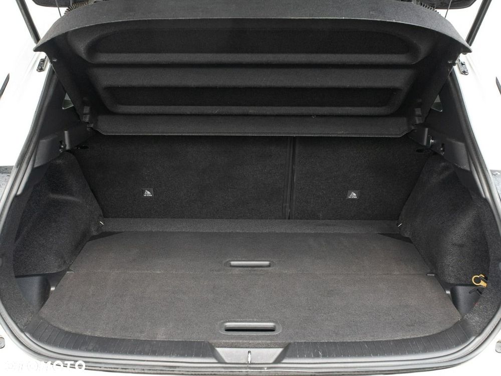 Nissan Qashqai 1.3 DIG-T mHEV Premiere Edition - 29