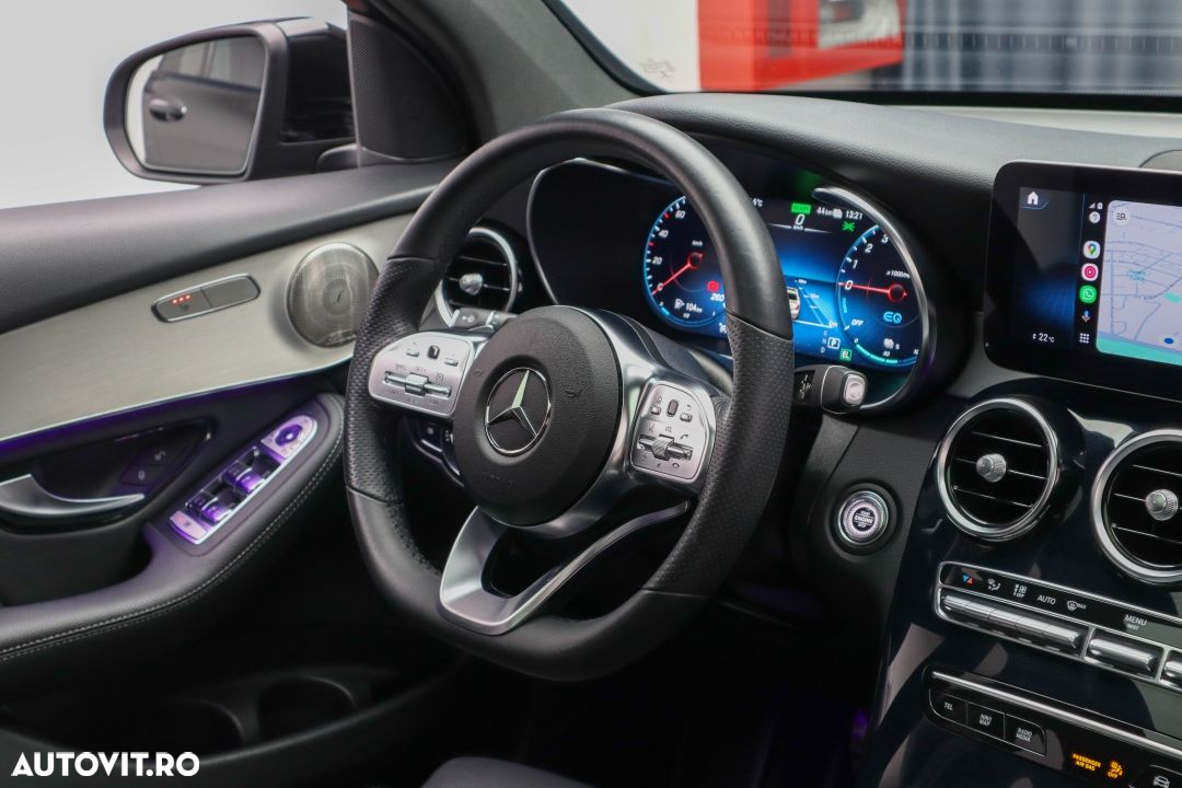 Mercedes-Benz GLC 300 e 4Matic 9G-TRONIC AMG Line Plus - 34